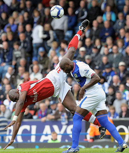 西蒙斯的精 西蒙斯的精