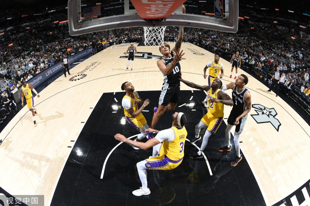 迎來一個更 迎來一個更